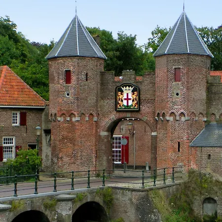 Holiday Vrijrijck Vlindervallei-1 *